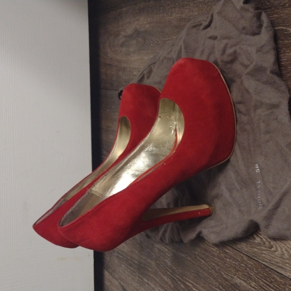 7.5 4in Red Suede Heels